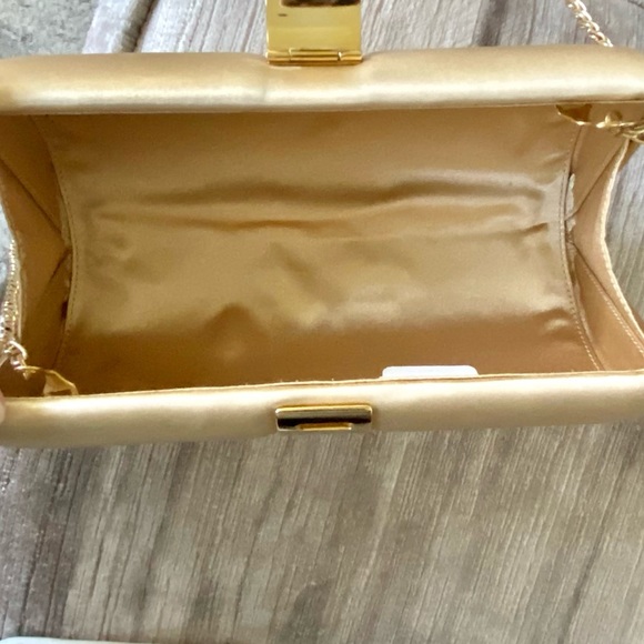 RODO Vintage Hard Dressy Clutch w Chain Strap NWT - Picture 8 of 12